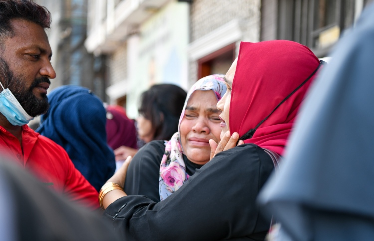 ސަޕޯޓަރުންނާއި ލީޑަޝިޕް އުފަލުގެ ކަރުނައިގައި!