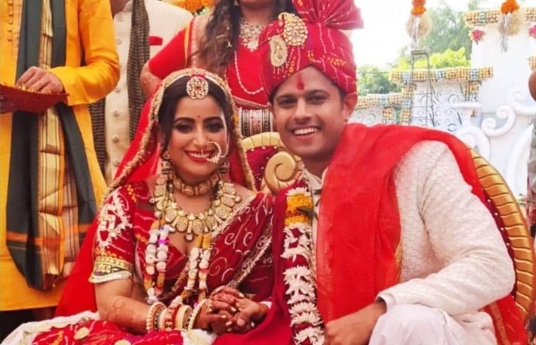 "ގުމް ހެ ކިސީކޭ" ގެ ދެ ތަރިން ކައިވެނިކޮށްފި