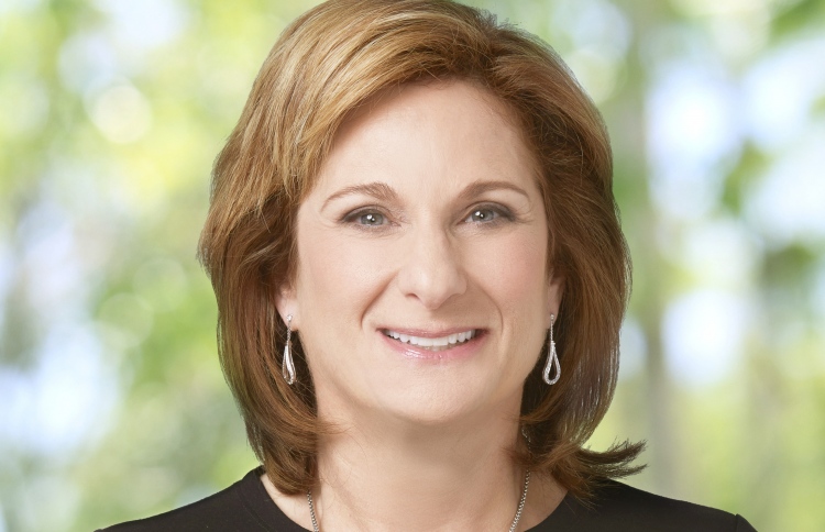 ޑިޒްނީގެ އެންމެ އިސް މަގާމަށް އަލަށް އަންހެނެއް