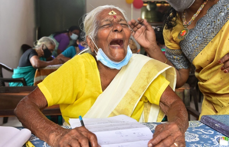 ލިޔަންކިޔަން ދަސްކުރެވުނީ 104 އަހަރުގައި