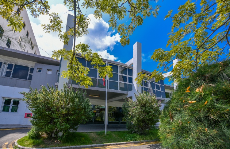 ދަރިއަކު ވަޅިން ހަމަލާދިނުމުން މަންމަގެ ހާލު ސީރިއަސް