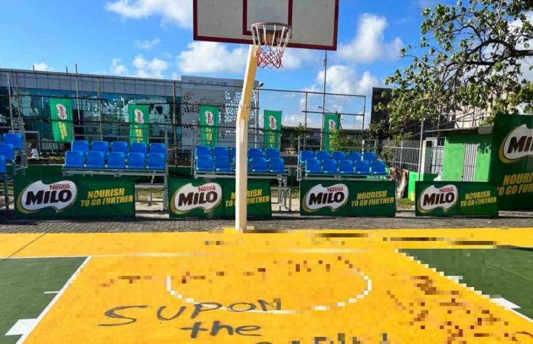 ބާސްކެޓް ކޯޓުގައި ހުތުރު އިބާރާތް ހުރުމުން ފުލުހަށް