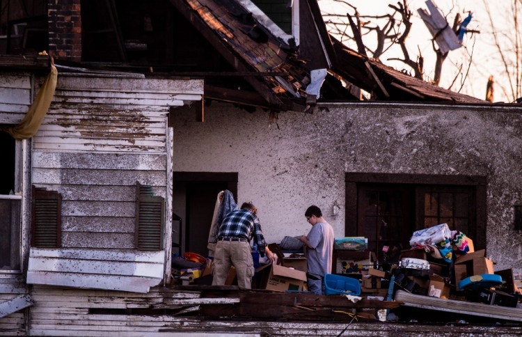 ނަގޫރޯޅިތައް އަރައި މޭފީލްޑް ސިޓީ ސުންނާފަތި ކޮށްލައިފި