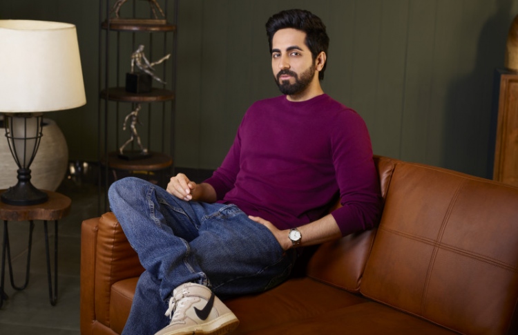 ފައިސާ އަށް ވުރެ ކޮންޓެންޓް މާ މުހިއްމު: އަޔޫޝްމަން