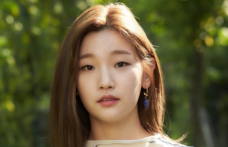 "ޕެރަސައިޓް" ގެ ބަތަލާ އަށް ތައިރޮއިޑް ކެންސަރު