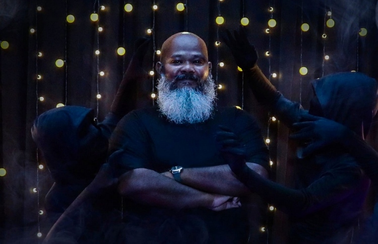 ކަޒްމިކްގެ "ޖޯޑެއްގެ ސާފު ލޯބި" ހަދާނީ އިއްލެ