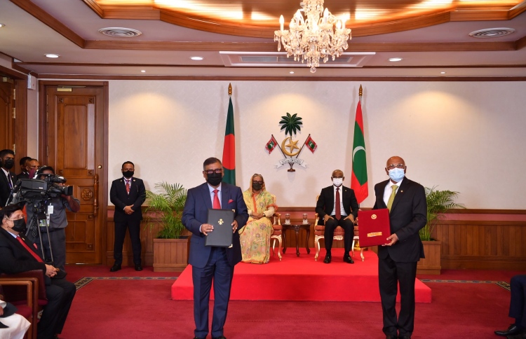 ރާއްޖެ-ބަންގްލަދޭޝް އެއްބަސްވުމަކާއި އެމްއޯޔޫތަކެއް