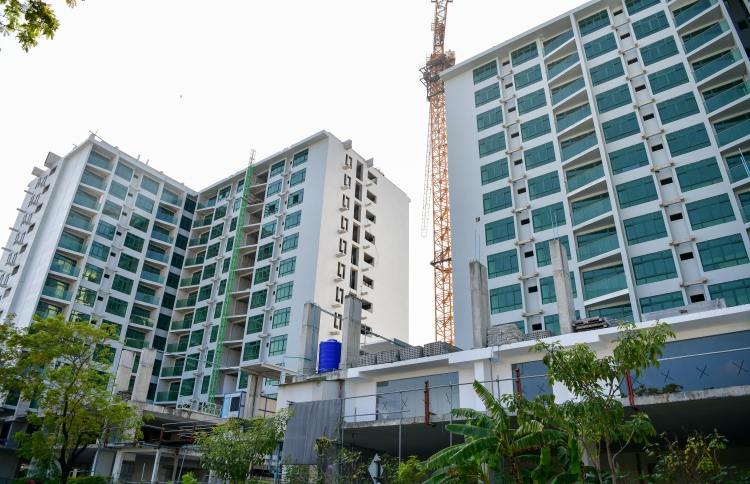 ބެޓެރީ ބައިސިކަލަކާއި ކާރެއް ޖެހި ބަޔަކަށް އަނިޔާ