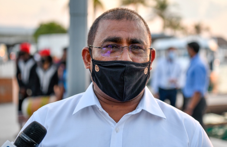 "އަންނަ އަހަރުގެ އަމާޒަކީ ދެ މިލިއަން ޓޫރިސްޓުން"