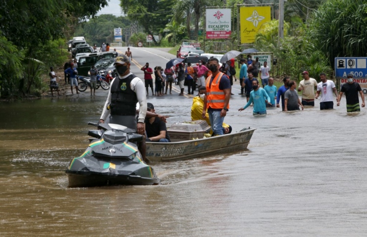 ބްރެޒިލްގެ އުތުރުގައި ފެންބޮޑުވެ 20 މީހުން މަރުވެއްޖެ