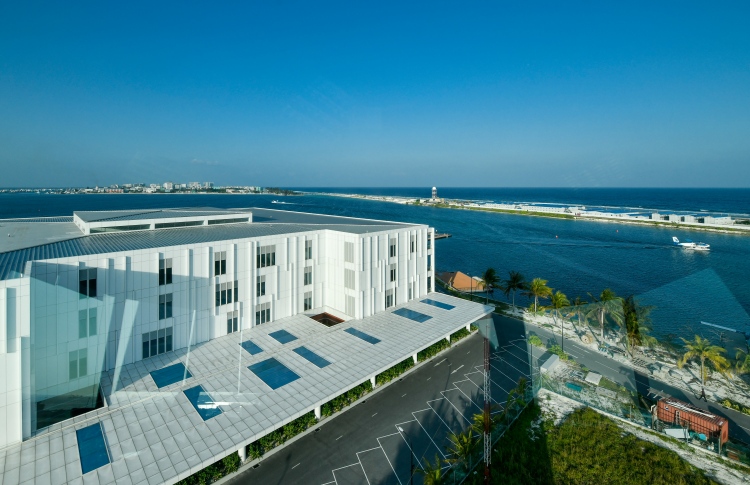 ސީޕްލޭން ޓާމިނަލް ލަސްވަނީ ޕްރައިވެޓް ލައުންޖްތަކާ ހެދި