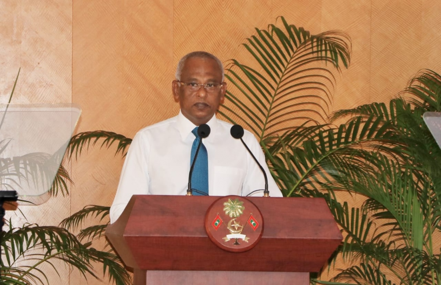 23 ރަށެއްގައި ފެނާއި ނަރުދަމާ ގާއިމުކުރުމުގެ އެއްބަސްވުމުގައި ސޮއިކުރުމުގެ ރަސްމިއްޔާތުގައި ރައީސް އިބްރާހީމް މުހައްމަދު ސޯލިހު ވާހަކަފުޅު ދައްކަވަނީ-- ފޮޓޯ: ޕްލޭނިން މިނިސްޓްރީ