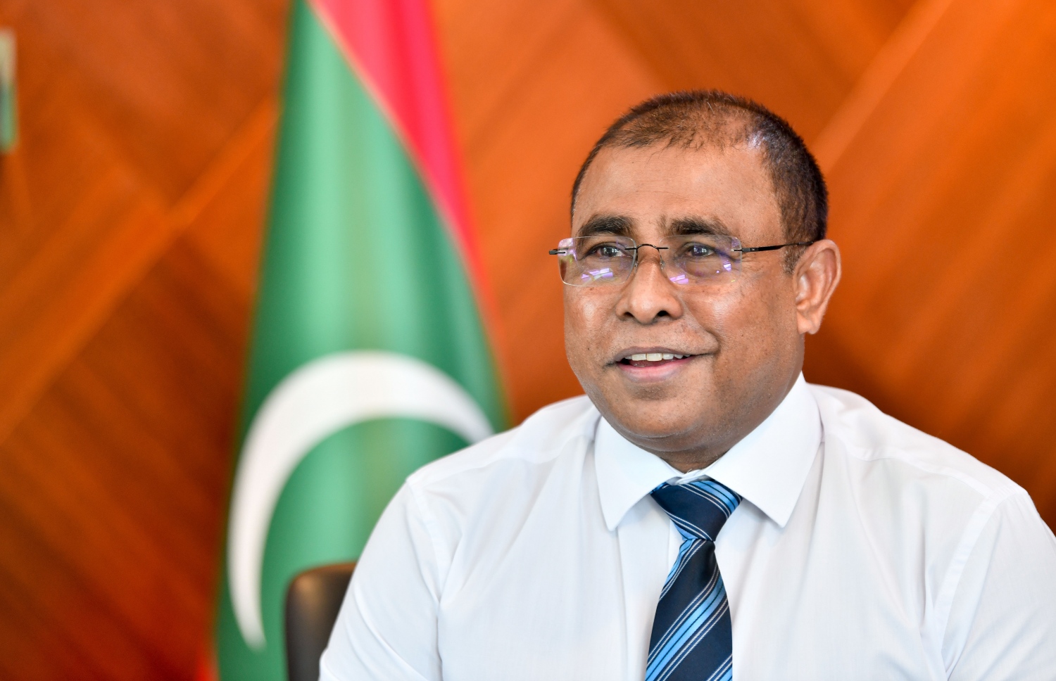 ޓޫރިޒަމް މިނިސްޓަރު ޑރ. މައުސޫމް "މިހާރު" އާ ވާހަކަ ދައްކަވަނީ.---ފޮޓޯ: މިހާރު