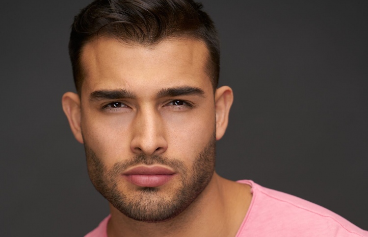 ބްރިޓްނީގެ ލޯބިވެރިޔާ އަށް ނުލިބުނު ރޯލެއްގެ ވާހަކަ