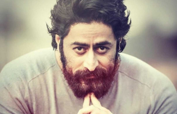 އެކްޓަރު މޯހިތު ކައިވެނިކޮށްފި