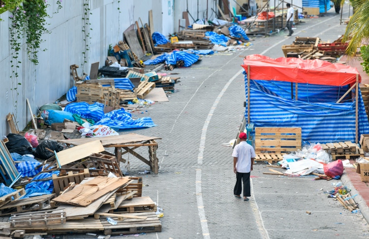 ނައިޓް މާކެޓާ އެކު ރަސްފަންނު މިއޮތީ ގޮނޑަކަށް ވެފައި