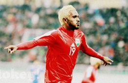 ހޮކޭ އޭއެފްސީ ޗެލެންޖު ކަޕް 2012 ގައި ނޭޕާލް ކޮޅަށް ލަނޑު ޖެހުމަށް ފަހު.--