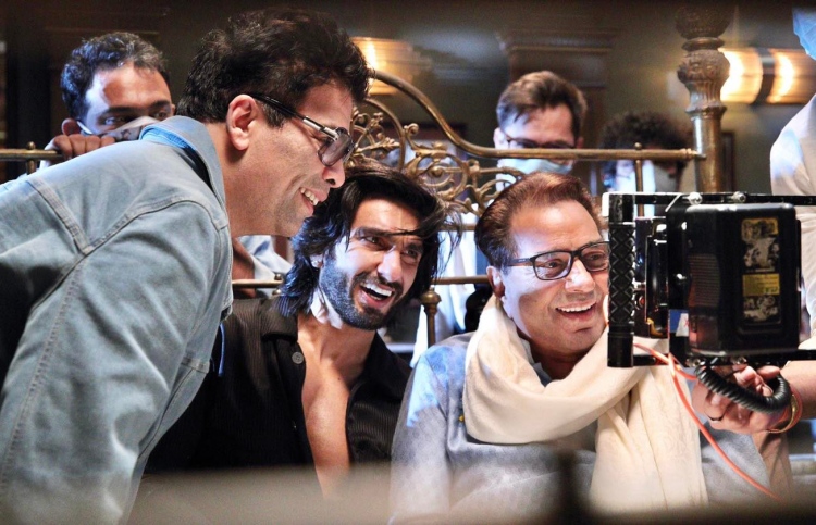 ޖާދޫގައި ޖައްސަން، ކަރަންގެ "ޓިޕިކަލް" ފިލްމެއް