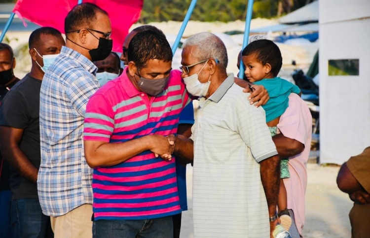 ކަމެއް ނުކޮށްދީ، ގޮނޑި ނަގަން އުޅޭލެއް ހުތުރު:ފަތުހީ