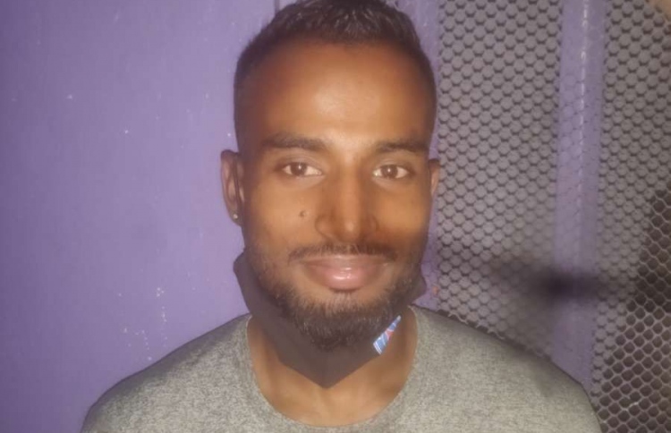 ޑޮލަރު ވިއްކި ބިދޭސީ އަތުން ގިނަ އަދަދެއްގެ ބޭރުފައިސާ