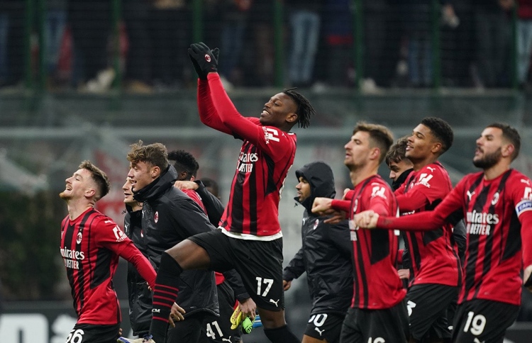 އިތުރުވަގުތުގެ ލަނޑުން މިލާނާއި ފިއޮރެންޓީނާ ކުއާޓާއަށް