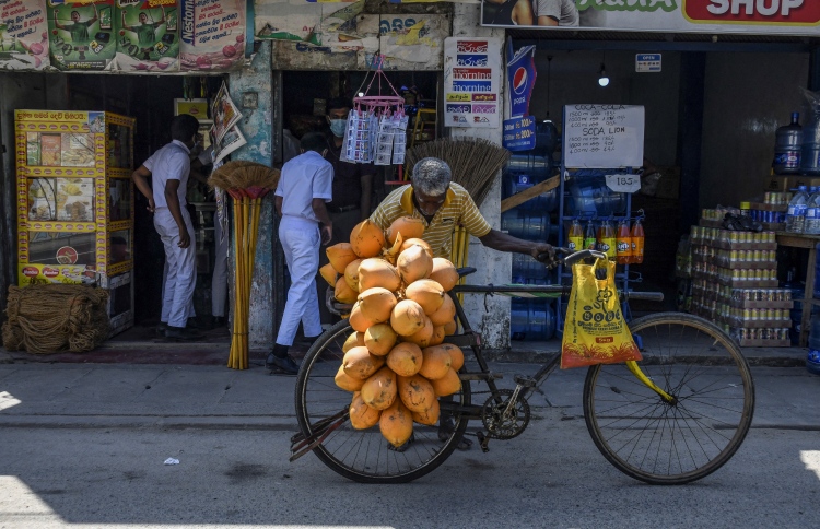 ލަންކާގައި ކާބޯތަކެތީގެ އަގު 25 ޕަސެންޓް ބޮޑުވެއްޖެ
