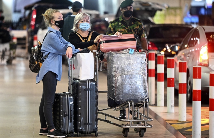 ލަންކާގައި ގޯލްޑަން ޕެރެޑައިސް ޕްރޮގްރާމް ތަންފީޒުކުރަނީ