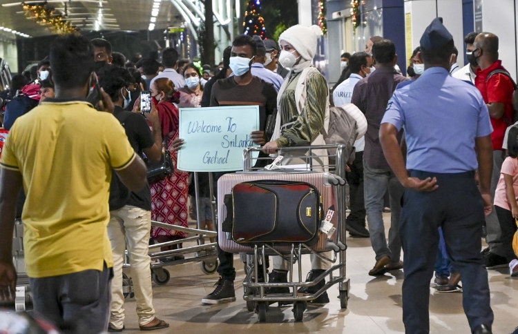 ގަހަނާ އަޅައިގެން ލަންކާއަށް ވަނުމުގެ ހަރުކަށި އުސޫލެއް