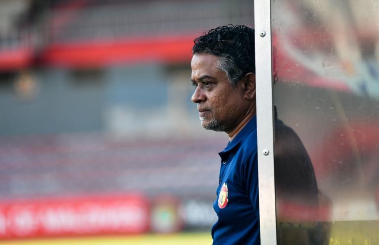 ސާންތީ އީގަލްސް އަށް، ކެރިއާ ނިންމާލާނީ އެ ޓީމުގައި