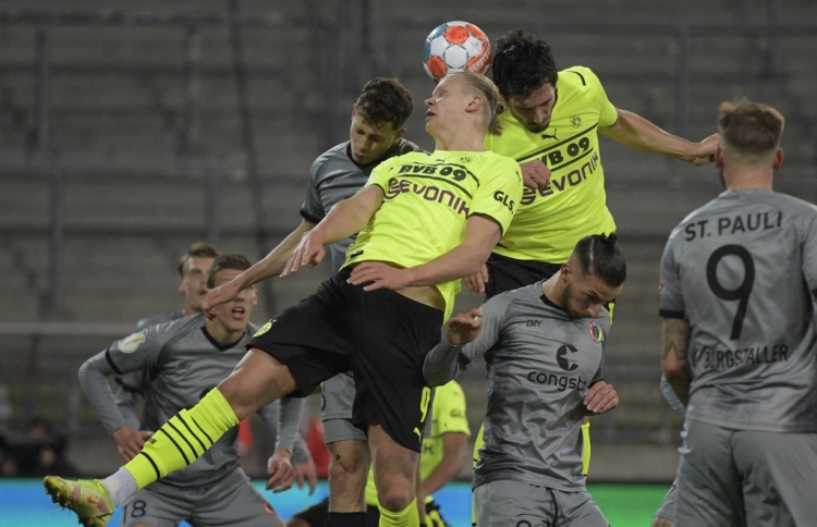 ބޮރޫޝިއާ ޑޯޓްމަންޑް ވެސް ޖަރުމަން ކަޕުން ކަޓައިފި