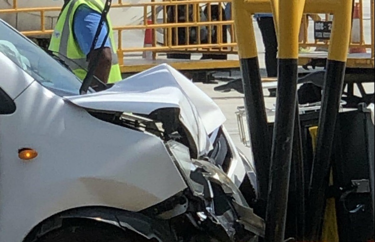 ވީއައިއޭގެ ރޭމްޕްމަތީގައި އެކްސިޑެންޓެއް ހިނގައިފި