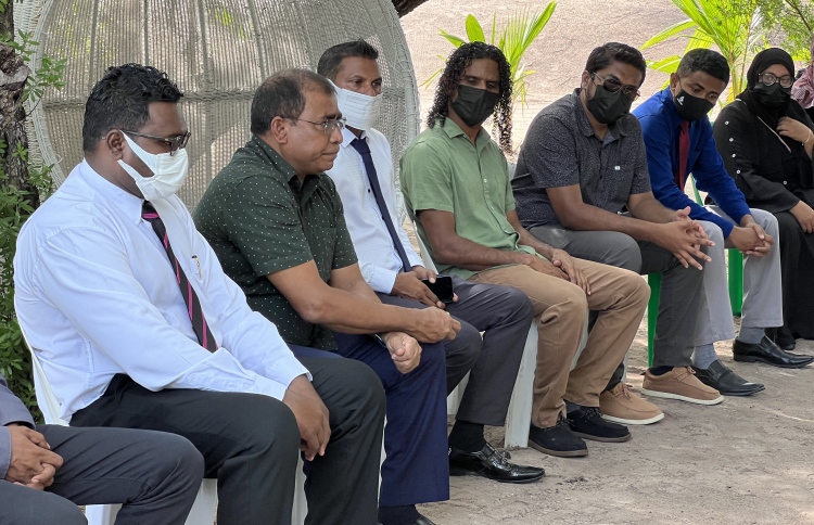 "ޓޫރިޒަމްގެ 111 ޕްރޮޖެކްޓެއް އޮތީ ހުއްޓިފައި"