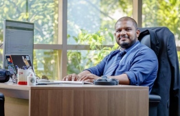 ރާއްޖޭގައި ޓެކްނޮލޮޖީގެ ދާއިރާގައި މަޝްހޫރު އަހުމަދު ރިޔަޒީ މުހައްމަދު (ޑާޑި).