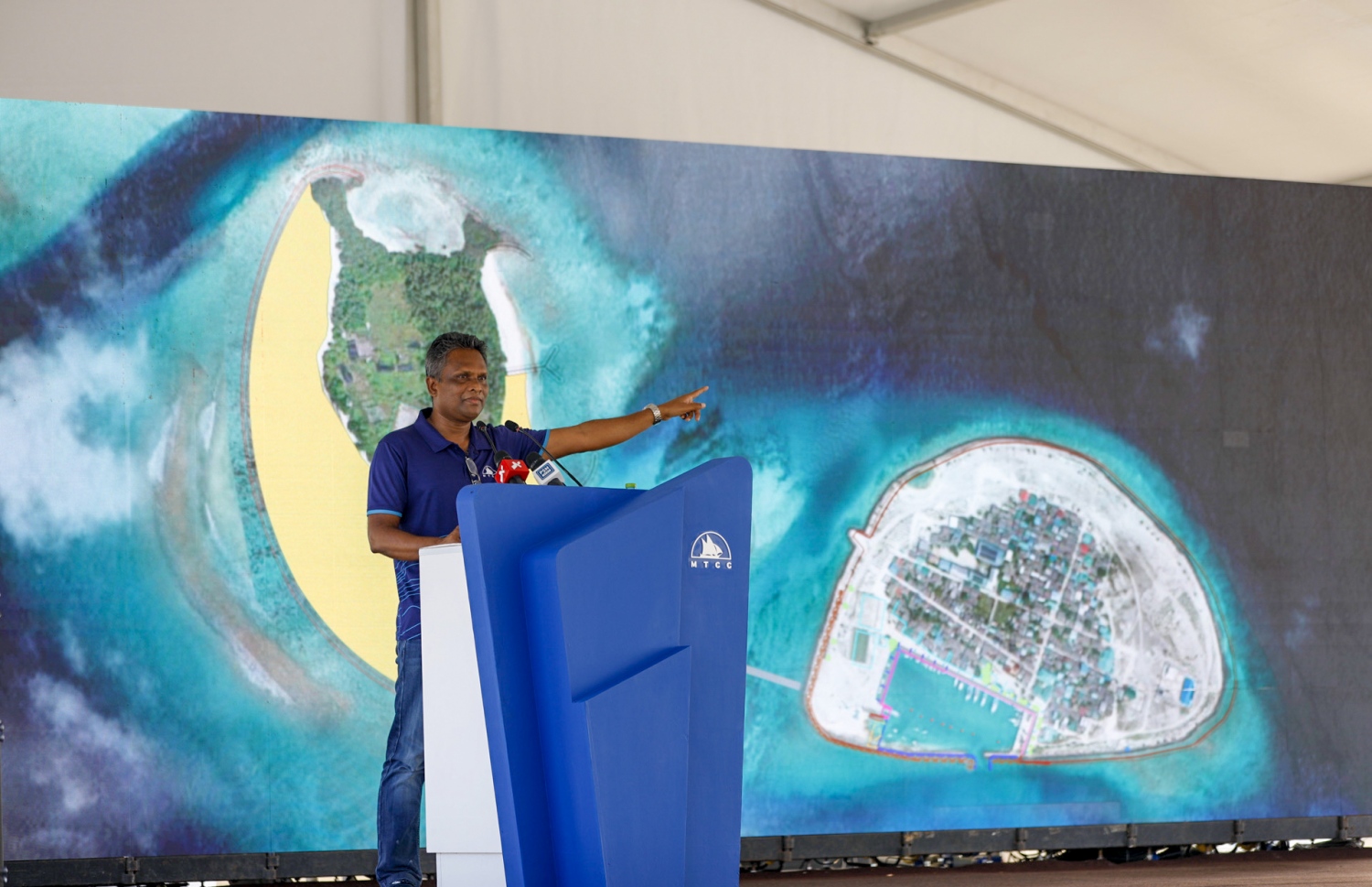 ކޮމަންޑޫ އާއި މަތިކޮމަންޑޫ ގުޅާލުން ފެށުމަށް ބޭއްވި ރަސްމިއްޔާތުގައި ސީއީއޯ އާޒިމް ވާހަކަދައްކަވަނީ--ފޮޓޯ:އެމްޓީސީސީ