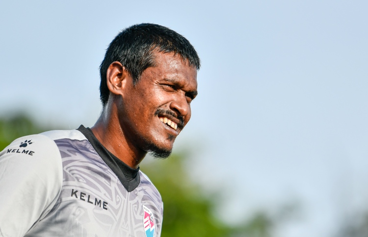 ދެ އަހަރަށް ފަހު ފައިސަލް އެނބުރި ގައުމީ ޓީމަށް!