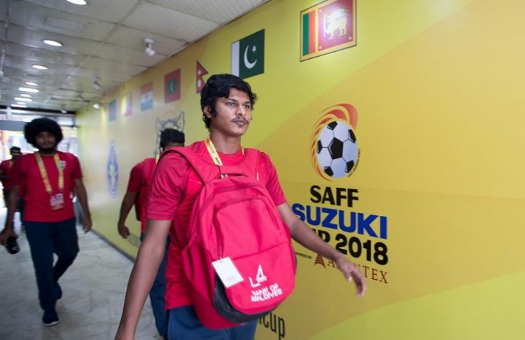 އުމުރުން 29 އަހަރުގައި އާއްކޮ ރިޓަޔާކޮށްފި