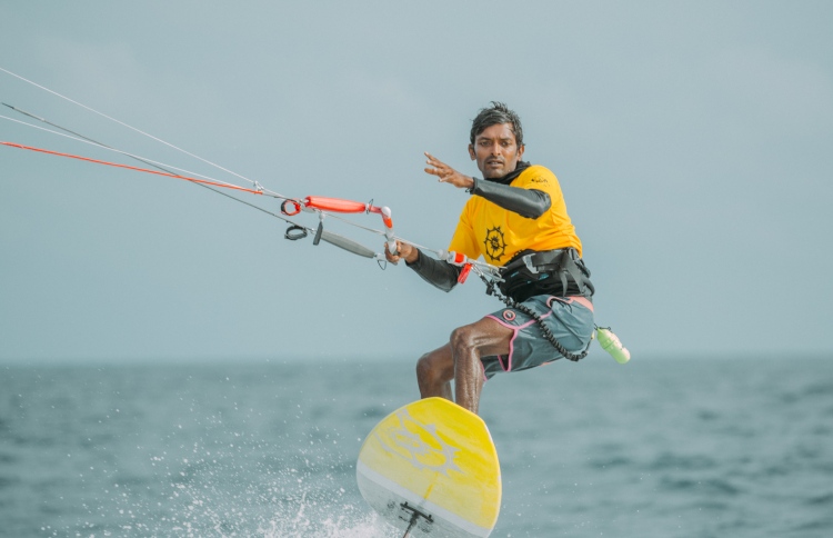 މާފުށީގައި ކުރިން ބޭއްވި ރާޅު ގުޑީގެ ކައީޓް ބޯޑިން އިވެންޓެއްގެތެރެއިން --- ފައިލް ފޮޓޯ: ރާޅުގުޑި