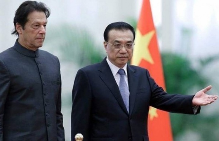 ޗައިނާގެ މާލީ އެހީއާއި އިތުރު ލޯނަށް ޕާކިސްތާން އެދެނީ