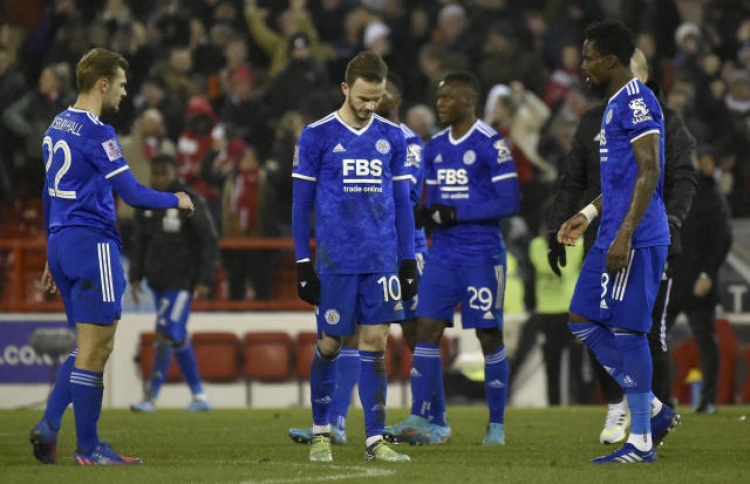 ނޮޓިންހަމް އަތުން ބަލިވެ، ޗެމްޕިއަން ލެސްޓާ ކަޓައިފި