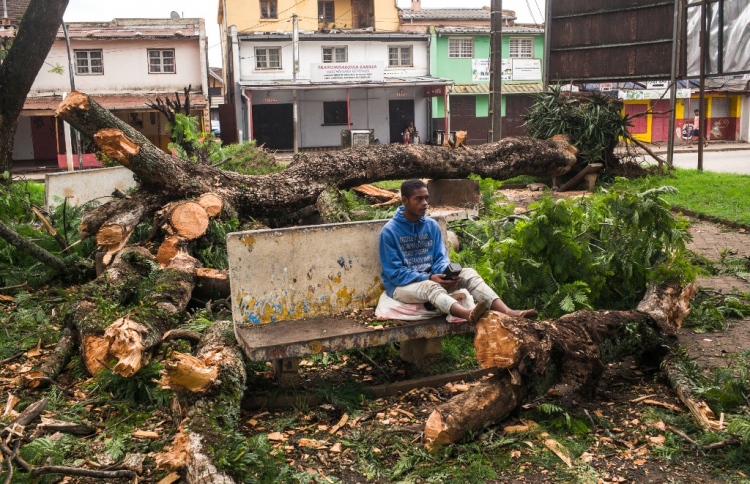 މަޑަގަސްކަރައަށް ތޫފާނެއް އަރައި 10 މީހުން މަރުވެއްޖެ