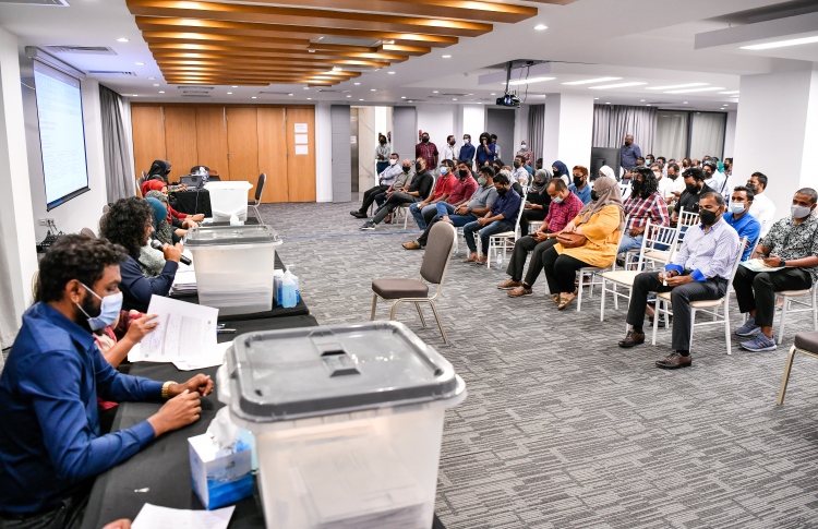 ހުޅުމާލޭން ވިއްކާ 26 ގޯއްޗަށް 211 ބީލަން