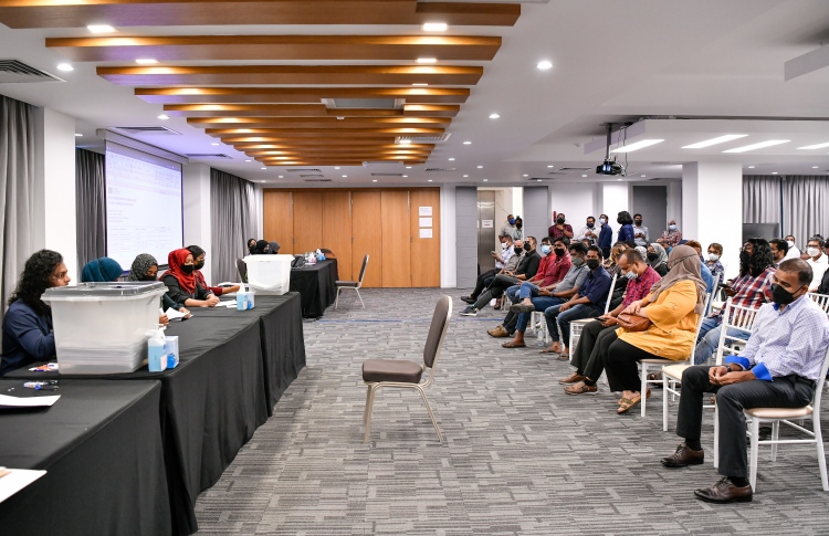 ހުޅުމާލެއިން ބިން ވިއްކުން ހުއްޓުވުމުގެ އަމުރެއް ނުދިން