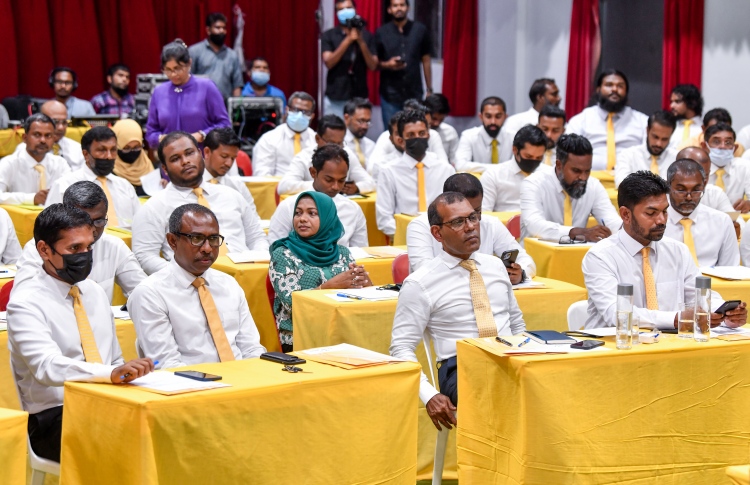 30 ޕަސެންޓަކީ ތާއީދު ނެތް ރައީސަކު ވެރިކަންކުރުން!