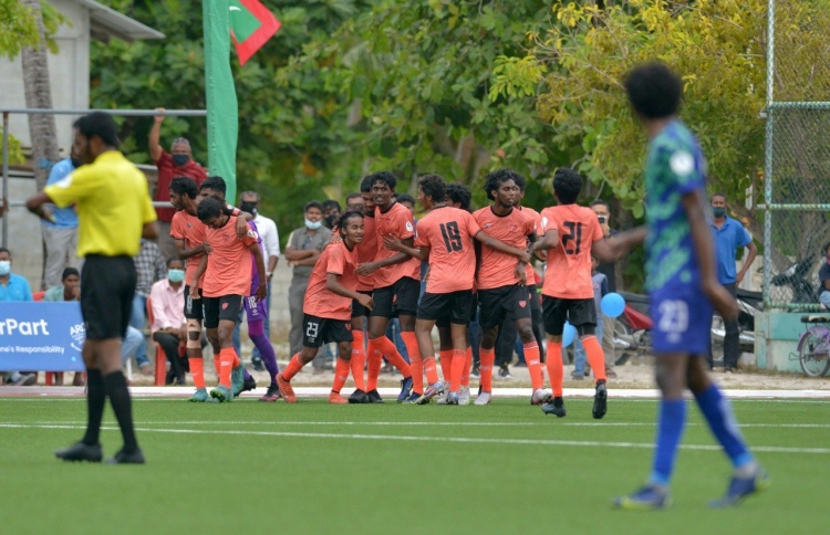 މެޗަކުން ބަލިނުވެ އީގަލްސް ތަށި ހޯދައިފި