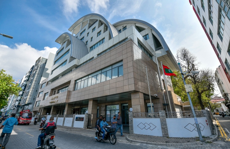 ރަޝިއާ ބޯޑަރު ކައިރީ އުޅޭ ދިވެހިން އަންނަން ފަށައިފި