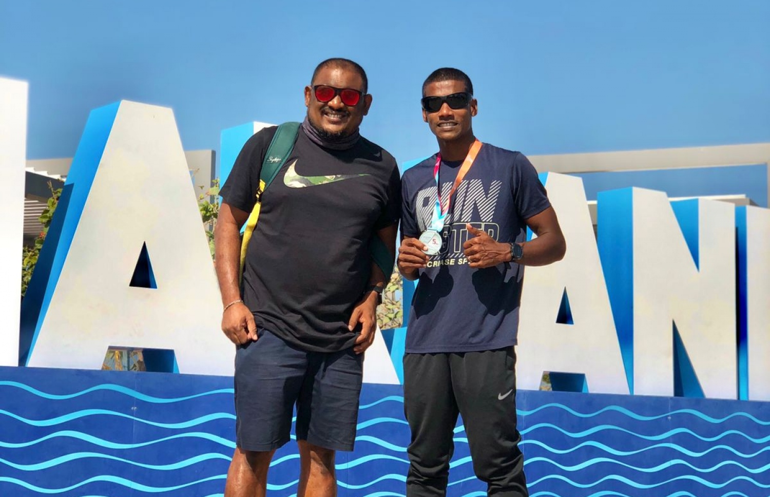 ފަޒީލް އާއި އޭނާގެ ކޯޗު ނަސީރު އިސްމާއީލް: އޭނާގެ ކޯޗުކަމުގެ ދަށުން ފަޒީލް ވަނީ ބޮޑެތި ކުރިއެރުންތަކެއް ހޯދާފަ