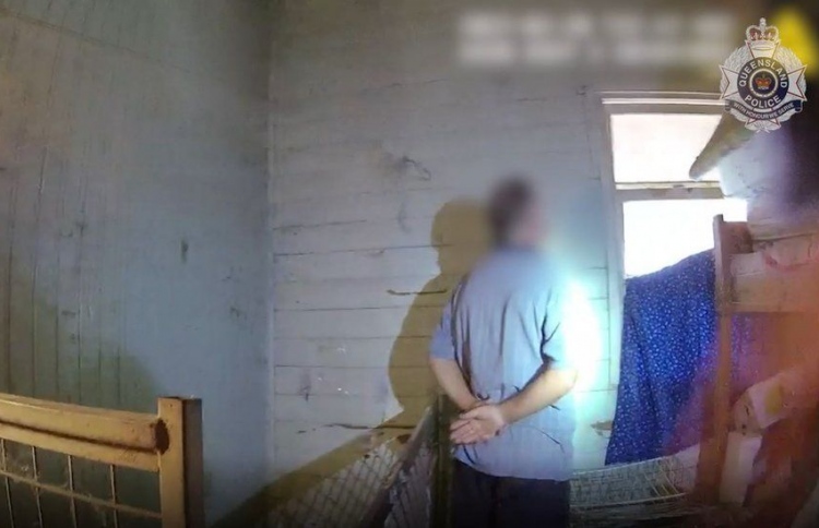 އަތުޖެހުނީ ފިލައިގެން އުޅޭތާ 12 އަހަރު ފަހުން