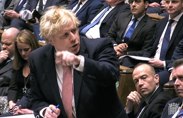 ކޮވިޑާގުޅޭ ހުރިހާ ފިޔަވަޅެއް އިނގިރޭސިވިލާތުން އުވާލަނީ