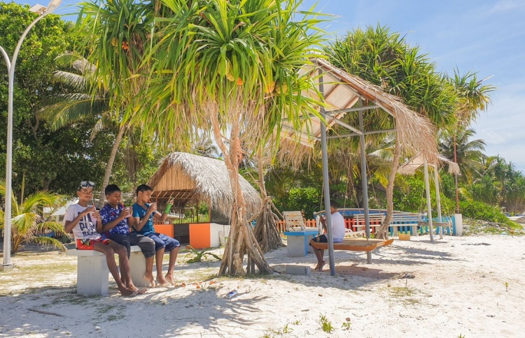 ދެ ރަށެއްގައި ކޮމިއުނިޓީ ފަންޑުގެ ޕްރޮޖެކްޓް ނިންމައިފި