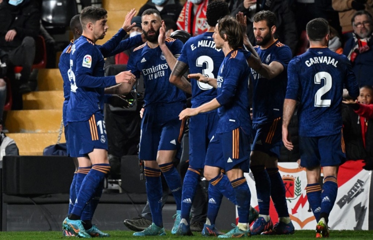 ވަޔެކާނޯ އަތުން ފަހުވަގުތު ރެއާލް މޮޅުކޮށްދިނީ ބެންޒެމާ